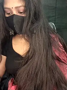 Snapshot of Idhika_Paul chatting on November 10, 2025, 6:13 pm Idhika Paul online show from November 10, 2025, 6:13 pm