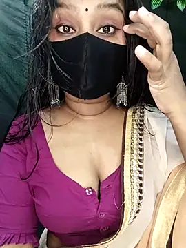 Snapshot of Idhika_Paul chatting on November 18, 2025, 5:16 pm Idhika Paul online show from November 18, 2025, 5:16 pm