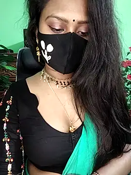 Idhika Paul online show from January 17, 2026, 5:49 pm