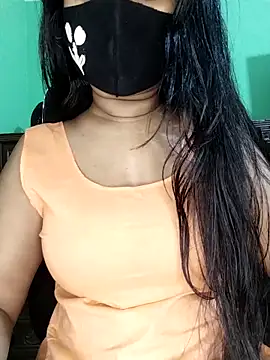 Idhika Paul online show from March 24, 2026, 11:32 am