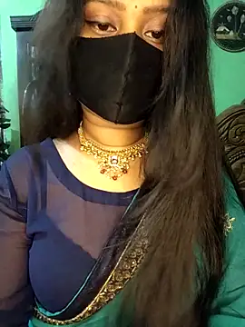 Idhika Paul online show from April 15, 2026, 3:38 pm