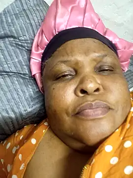 HOTSUGARX5 online show from November 8, 2025, 4:43 pm