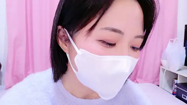 Snapshot of Nonchan_ chatting on October 15, 2025, 11:40 am Nonchan  online show from October 15, 2025, 11:40 am