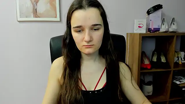 KateDelight online show from April 12, 2026, 6:49 am