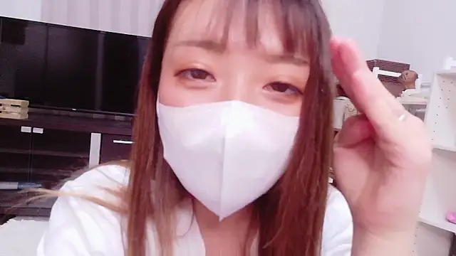 ayu yu xo online show from May 14, 2026, 9:28 am