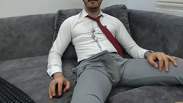 Snapshot of Naughtb0y chatting on May 17, 2026, 11:16 pm Naughtb0y online show from May 17, 2026, 11:16 pm