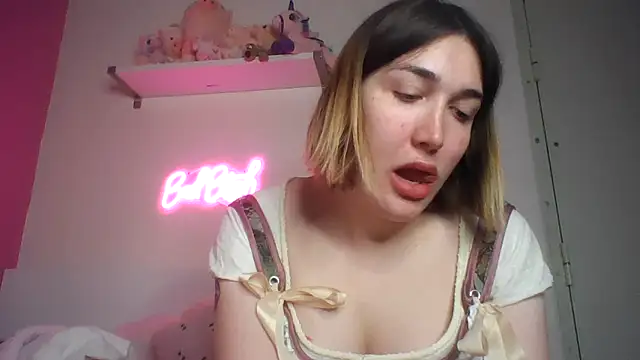 Icy  Diamond online show from April 22, 2026, 6:14 pm