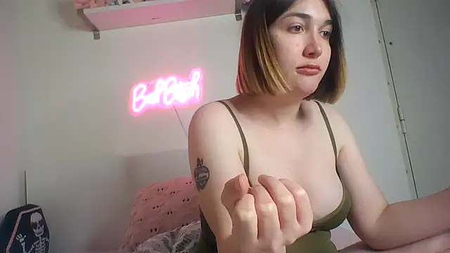 Icy  Diamond online show from April 10, 2026, 8:16 pm