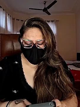 Snapshot of SEXY-Sardarni chatting on February 2, 2025, 8:24 am SEXY-Sardarni online show from February 2, 2025, 8:24 am