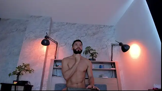 Snapshot of bruno_woods chatting on December 14, 2025, 4:12 pm bruno woods online show from December 14, 2025, 4:12 pm