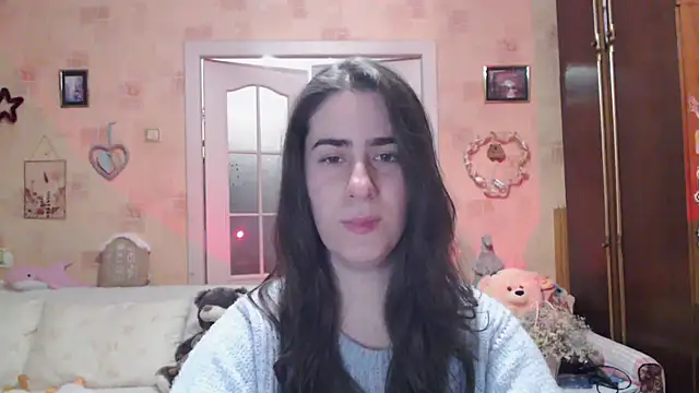 INELIKA online show from November 18, 2025, 8:34 pm