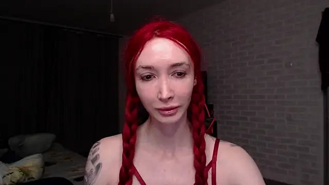 Snapshot of Roxy_Silver chatting on July 19, 2026, 8:38 pm Roxy Silver online show from July 19, 2026, 8:38 pm