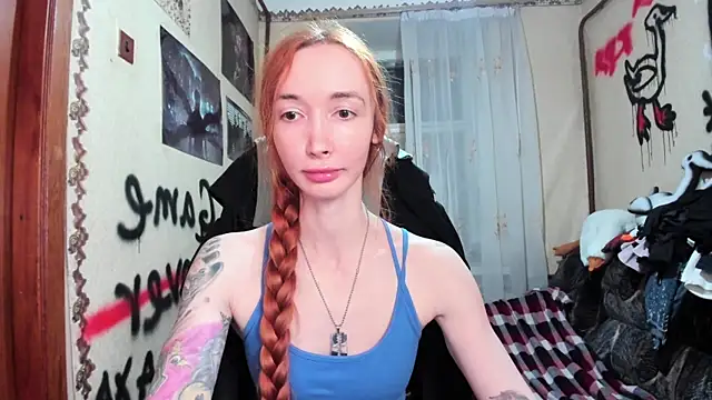 Snapshot of Roxy_Silver chatting on December 17, 2025, 8:58 pm Roxy Silver online show from December 17, 2025, 8:58 pm