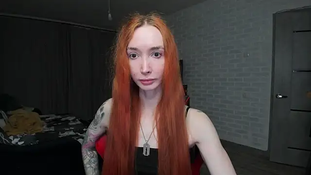 Snapshot of Roxy_Silver chatting on October 25, 2025, 9:04 pm Roxy Silver online show from October 25, 2025, 9:04 pm