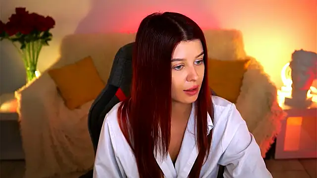 NicoleMun online show from April 29, 2026, 8:48 pm