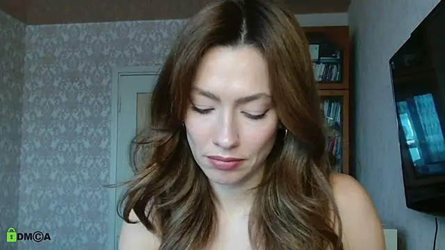 alicia spicy online show from November 20, 2025, 9:54 am