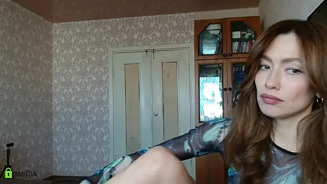 Snapshot of alicia_spicy chatting on October 13, 2025, 5:20 am alicia spicy online show from October 13, 2025, 5:20 am