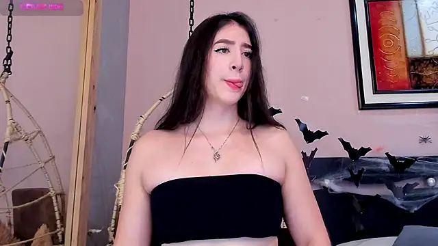  AlejaCruz  online show from November 2, 2025, 5:40 pm