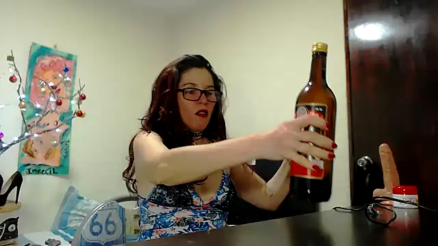 Snapshot of Alicia_inblack chatting on January 11, 2026, 12:28 am Alicia inblack online show from January 11, 2026, 12:28 am