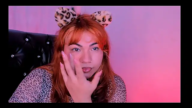 Snapshot of Samanta_cutee chatting on March 9, 2025, 2:32 pm Samanta cutee online show from March 9, 2025, 2:32 pm