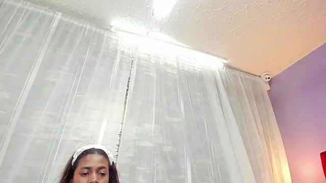 Snapshot of KatieGomez chatting on March 14, 2025, 10:38 pm KatieGomez online show from March 14, 2025, 10:38 pm