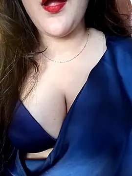 Snapshot of AK---47 chatting on November 14, 2025, 7:56 am AK---47 online show from November 14, 2025, 7:56 am