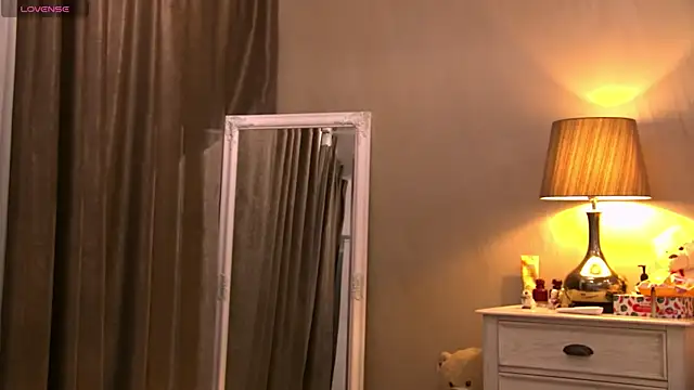 Snapshot of GinaMence chatting on March 19, 2025, 4:47 am GinaMence online show from March 19, 2025, 4:47 am