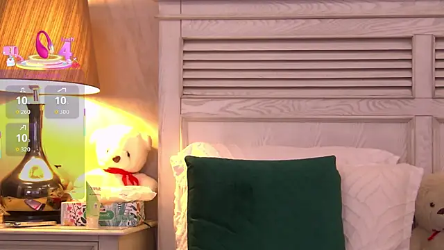 Snapshot of GinaMence chatting on October 12, 2025, 5:36 pm GinaMence online show from October 12, 2025, 5:36 pm