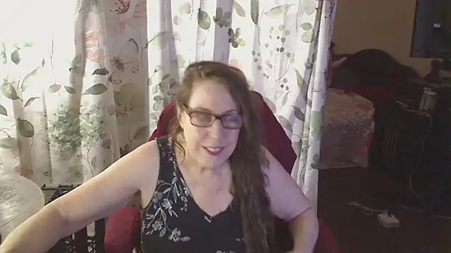 Snapshot of Ireallysquirt chatting on July 16, 2026, 1:57 am Ireallysquirt online show from July 16, 2026, 1:57 am