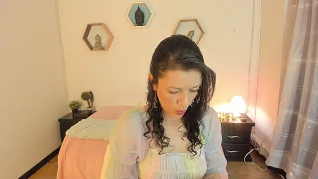 Paloma victory online show from November 25, 2025, 8:31 pm