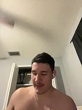 Snapshot of Shaded24 chatting on December 15, 2025, 5:46 am Shaded24 online show from December 15, 2025, 5:46 am