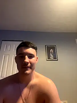 Snapshot of Shaded24 chatting on November 25, 2025, 7:52 am Shaded24 online show from November 25, 2025, 7:52 am