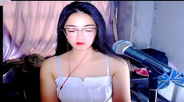 Floor oo online show from February 3, 2025, 4:46 am