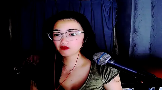 Floor oo online show from February 19, 2025, 3:05 pm