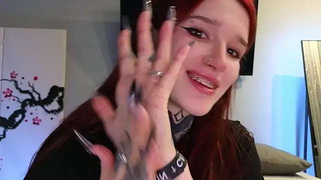 SophieInkk online show from February 3, 2026, 11:54 pm