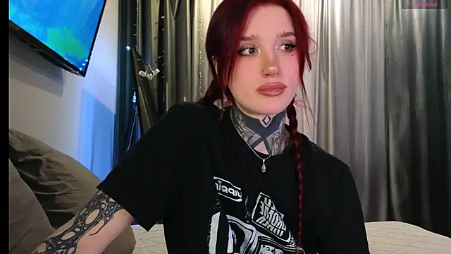 SophieInkk online show from February 27, 2026, 5:07 am