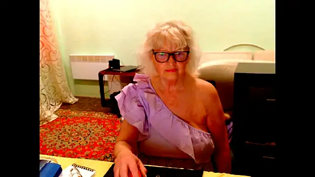 Natali7634 online show from May 20, 2026, 3:36 am