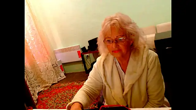 Natali7634 online show from October 21, 2025, 6:35 am