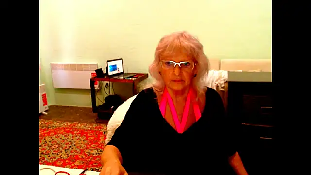 Natali7634 online show from September 26, 2025, 4:52 am