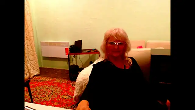 Natali7634 online show from October 5, 2025, 6:20 pm