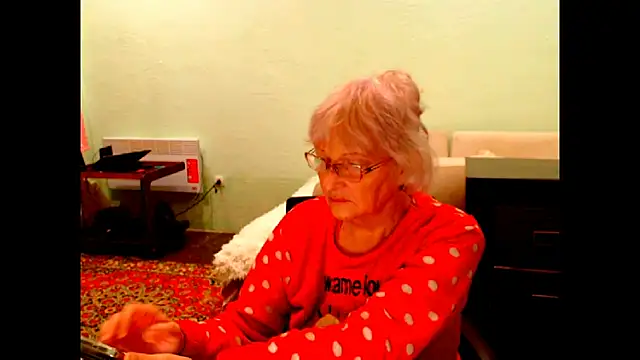 Natali7634 online show from October 7, 2025, 3:40 am