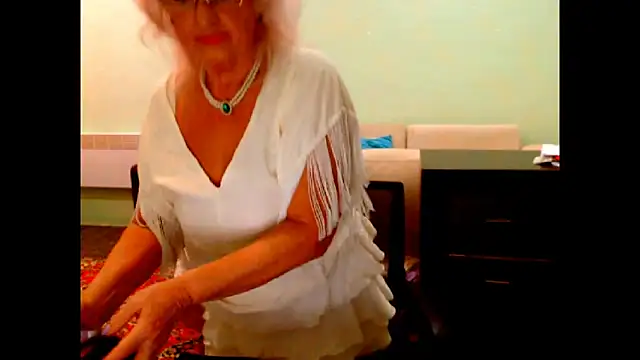 Natali7634 online show from September 29, 2025, 7:26 am