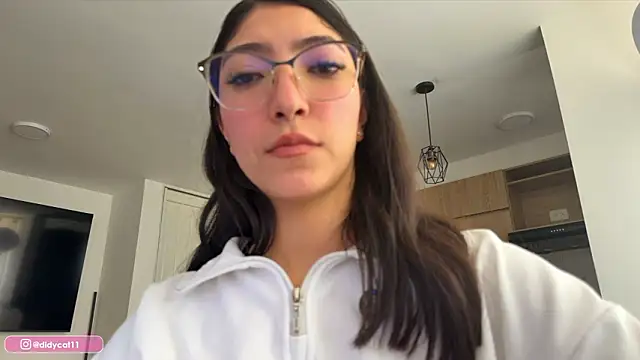 MarianaBranzz online show from February 26, 2026, 5:46 pm