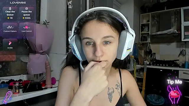 Snapshot of _Nika_Kik chatting on November 29, 2025, 4:51 pm Nika Kik online show from November 29, 2025, 4:51 pm