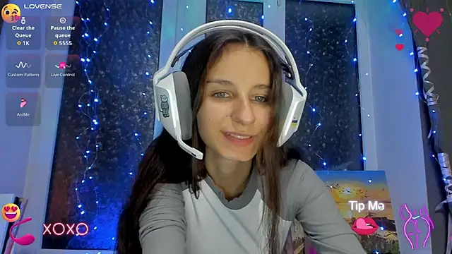 Snapshot of _Nika_Kik chatting on October 19, 2025, 4:10 pm Nika Kik online show from October 19, 2025, 4:10 pm