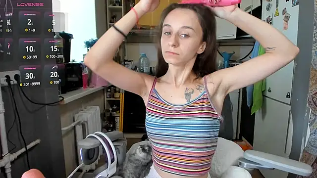 Snapshot of _Nika_Kik chatting on July 14, 2026, 2:01 pm Nika Kik online show from July 14, 2026, 2:01 pm