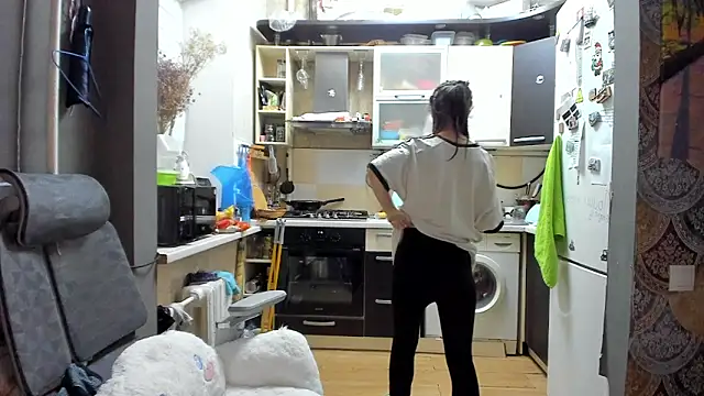 Snapshot of _Nika_Kik chatting on December 15, 2025, 5:19 pm Nika Kik online show from December 15, 2025, 5:19 pm