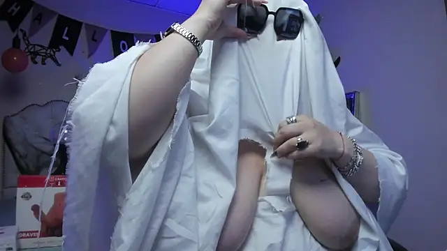 Blair Elliss online show from October 10, 2025, 7:25 pm