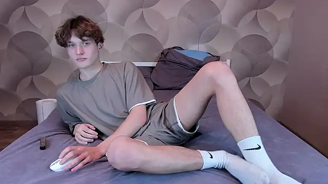 Ian Flor online show from February 5, 2026, 3:19 pm