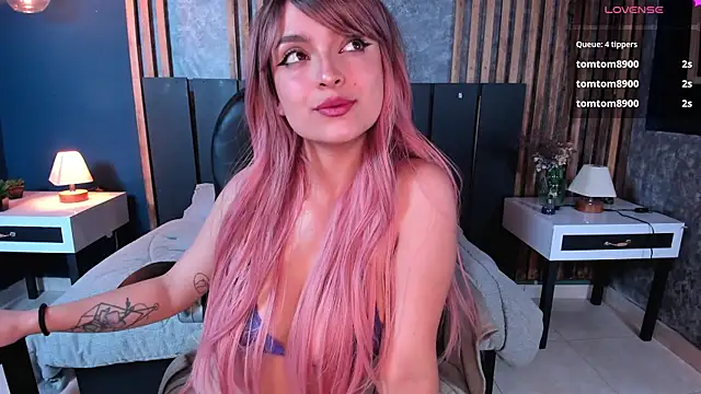 Mandy Collins  online show from January 4, 2025, 12:59 pm